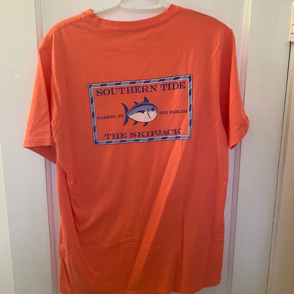 Southern Tide t-shirt